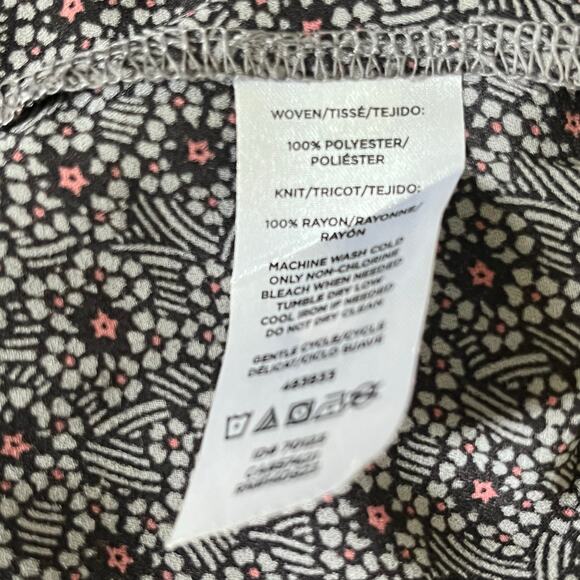 Loft Gray Print Long Sleeve Top with Ruffled Hem Size Medium - Picture 6 of 8